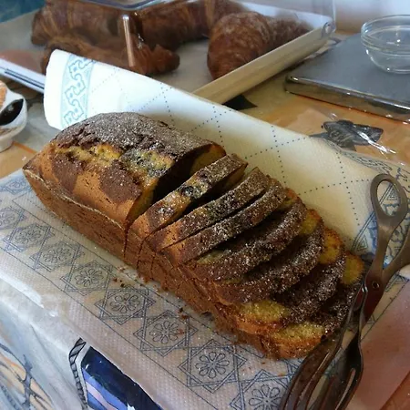 Acomodação com café da manhã  Ersilia
